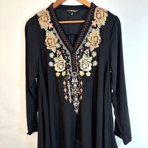 Andree By Unit Womens Size S Embroidered Floral Flower Boho Blouse Top Tunic